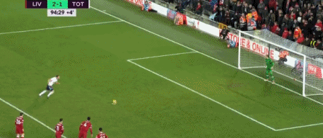 詹姆斯缺阵，半场东契奇爆发22+7+7，43-48湖人队依然落后马刺