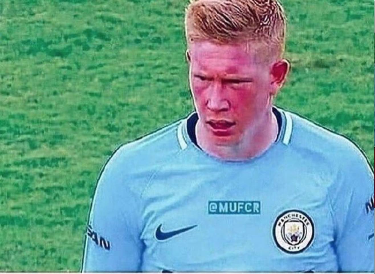 Xbox无线手柄全球缺货 ／ “杀鸡”恋爱模拟游戏Steam页面上线