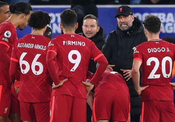 詹姆斯41岁突破30+ 湖人击败灰熊