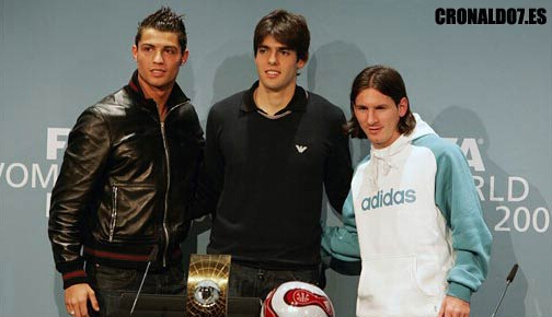 T1全面碾压BLG，Faker超神轻松获胜，K皇脸都被打黑了